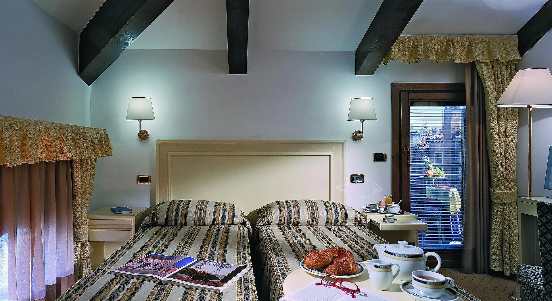 ***  Hotel Giudecca Venezia Италия